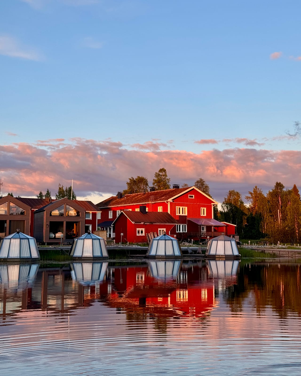 Luplandi & Arctic Guest House: Pohjoinen matkakokemus perheen silmin